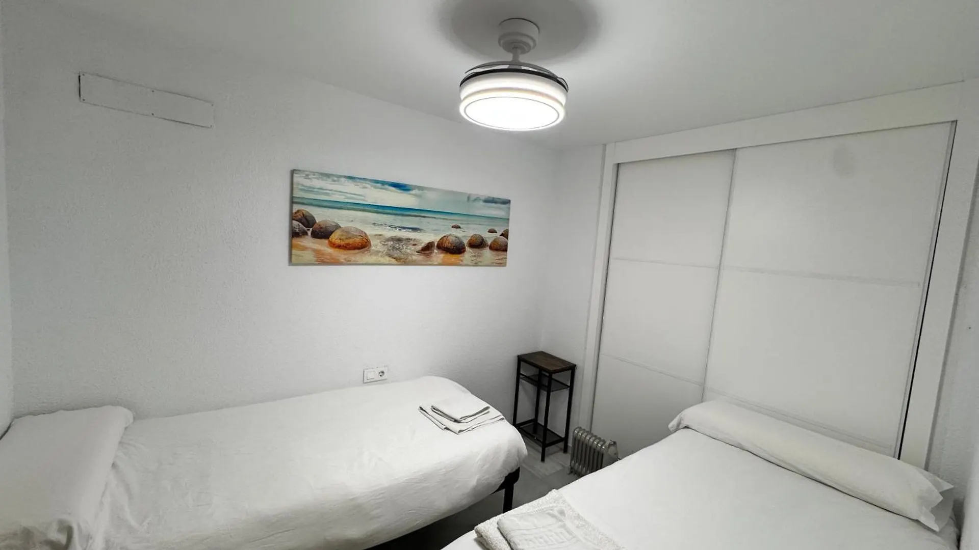 Quarto em Acomodações Particulares Atico Acogedor Con Terraza Apartamento Granada Espanha