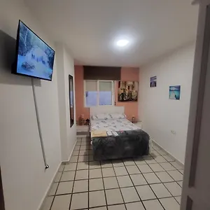  Habitación en casa particular Muy Centrica.
